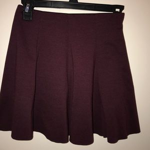 Brandy Melville maroon skater skirt